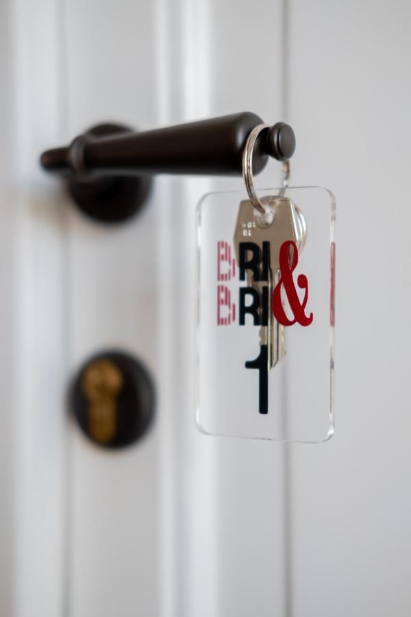 Bri&Bri Mondello Bed & Breakfast Палермо Екстериор снимка